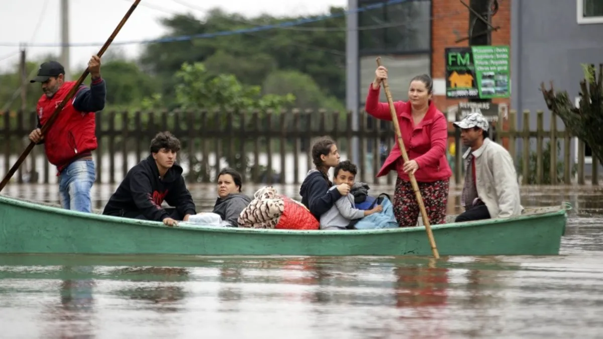 Brezilya'yı sel vurdu 37 can kaybı