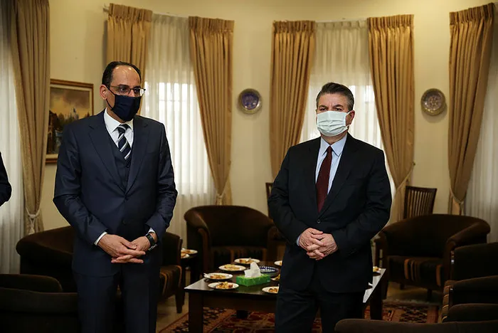 sozcu-kalin-ve-bakan-yardimcisi-onal-filistin-devlet-baskani-abbas-ile-gorustu-1645049748037.jpg İbrahim Kalın ve Sedat Önal, Filistin Devlet Başkanı Abbas ile görüştü - 3