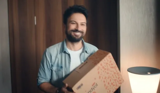 Tarkan Trendyol reklam ücreti ne kadar? Tarkan reklam filminden kaç para aldı? Tarkan kimdir, kaç yaşında?