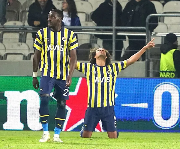 Fenerbahçe Polonya’dan lider döndü! Kiev’i 2 golle geçtik!