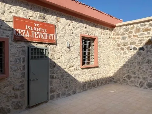 Adalet Bakanı Abdulhamit Gül duyurdu! Cezaevi kütüphane oldu