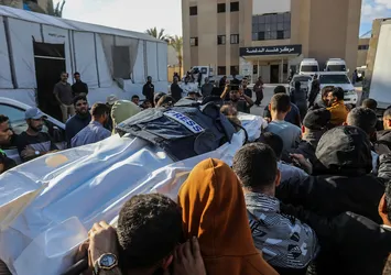 İşgalci İsrail bir gazeteciyi daha katletti!