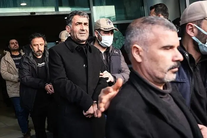 1739602663463.jpeg CHP’li belediyelere terör operasyonunda 10 şüpheli tutuklandı