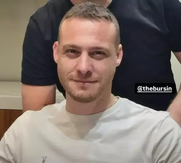 kerem-bursin-son-haliyle-gundem-oldu-iste-yeni-imaji-1752039867731.jpeg Kaynak: Instagram