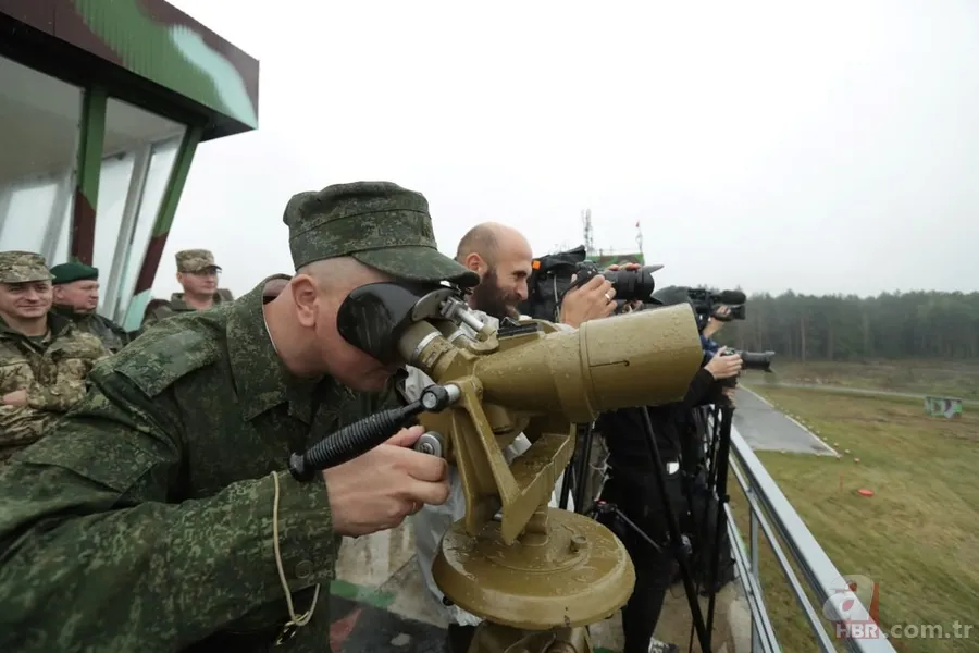 Vladimir Putin, Zapad-2017 tatbikatını izledi 21
