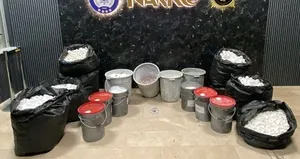 Uyuşturucu kuryesi avukat yakalandı