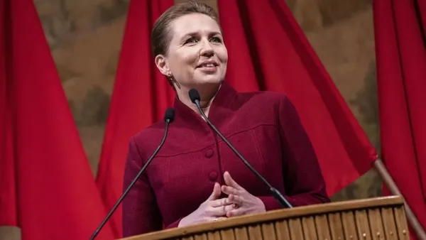 Danimarka Başbakanı Mette Frederiksen’e Kopenhag’da saldırı! Saldırgan yakalandı