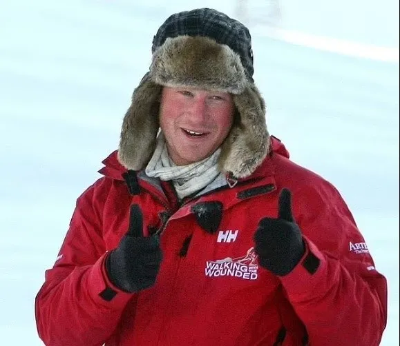 prens-harryin-itirafina-tepkiler-pes-pese-geldi-korkunc-ve-soke-edici-simdi-de-sunnet-sozleri-olay-yaratti-1673084918017.jpg Prens Harry'in itirafına tepkiler peş peşe geldi! "Korkunç ve şoke edici" | Şimdi de "sünnet" sözleri olay yarattı - 17