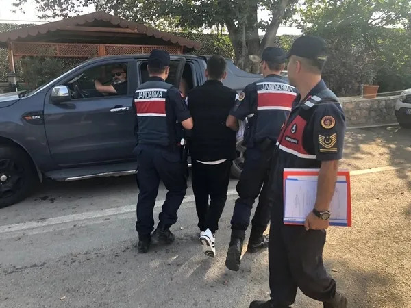elazigda-dehset-saatlerce-iskence-etti-ardindan-oldurup-cesedini-cop-toplama-merkezi-yakinina-atti-1665815797977.jpg Elazığ’da dehşet! Saatlerce işkence etti ardından öldürüp cesedini çöp toplama merkezi yakınına attı - 4
