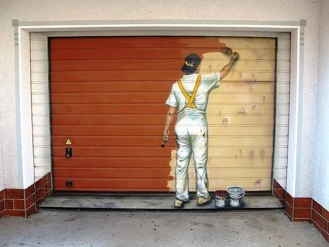 Garaj kapısı olduğuna inanamayacaksınız!