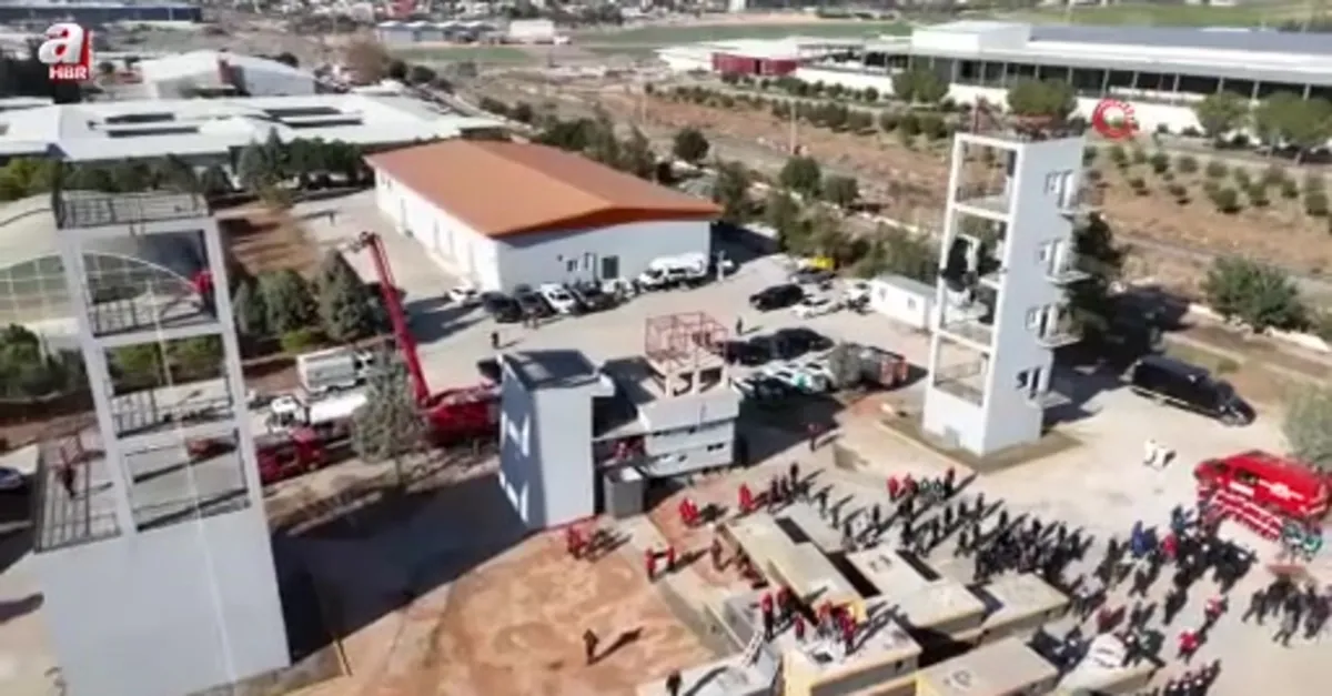 Adana'da nefes kesen deprem tatbikatı