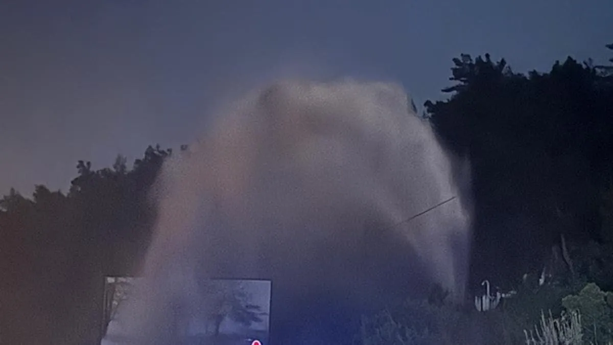 Bodrum'da içme suyu isale hattı patladı! Tonlarca su boşa aktı