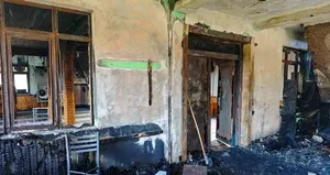 Yanan cami yeniden inşa edilecek