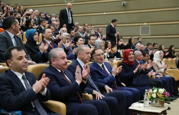 Başkan Erdoğan’dan ’Uluslararası Ombudsmanlık Konferansı’nda önemli açıklamalar! Türkiye öncülüğünde kritik Rusya-Ukrayna görüşmesi