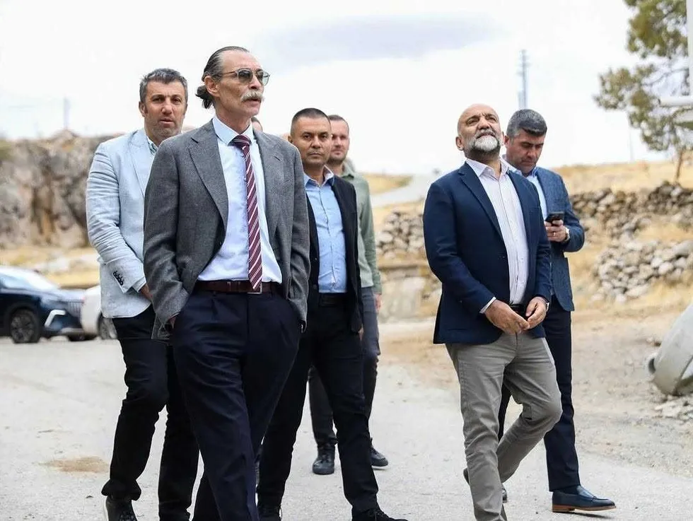 1785850598640.jpeg Beşikçioğlu, emniyet ifadesinde yaklaşık 2-3 yıldır aralıklarla esrar kullandığını kabul etti. (ahaber.com.tr)