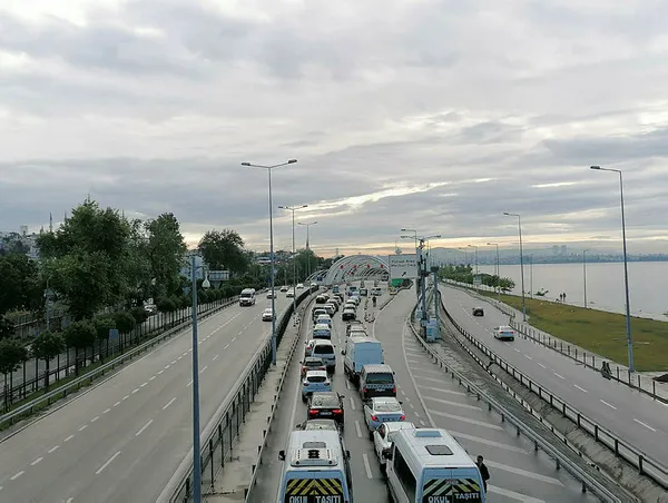 Avrasya Tüneli Avrupa Anadolu geçişi 1 saat trafiğe kapatıldı - 1