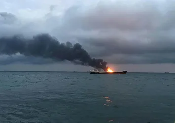 Kerç Boğazı'nda gemide çıkan yangında kurtarılan 3 denizci Türkiye'de