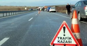 Diyarbakır’da otomobil takla attı: 3 yaralı