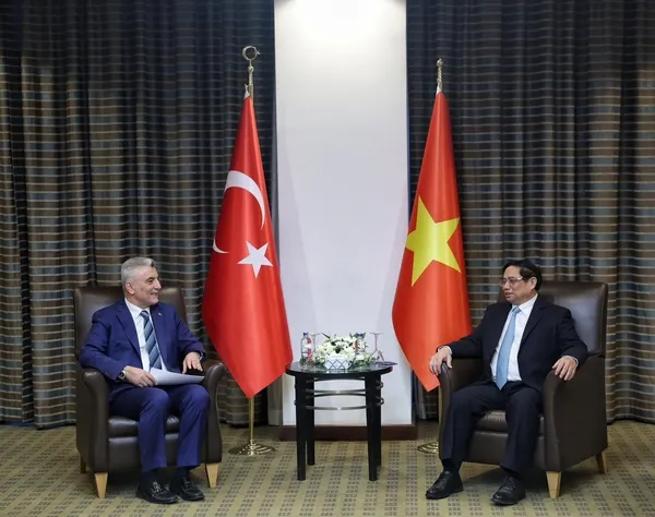 Ticaret Bakanı Ömer Bolat Vietnam Başbakanı Phạm Minh Chính ile görüştü: Ekonomik işbirliği artacak