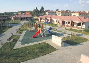 Yetim çocuklara devlet şefkati