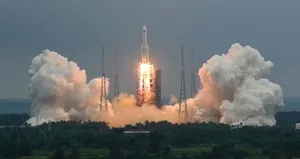 NASA’dan Çin roketi tepkisi!