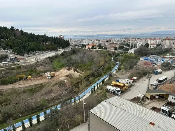 CHP'li Narlıdere Belediyesi'nin durmak bilmeyen ağaç katliamı! - 9
