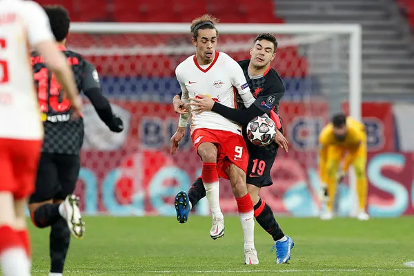 uefa-sampiyonlar-liginde-gecenin-maclari-paris-saint-germain-ve-liverpool-guldu-1613513037107.jpg UEFA Şampiyonlar Ligi'nde gecenin maçları: Paris Saint Germain ve Liverpool güldü - 3