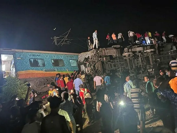 baskan-erdogandan-hindistandaki-tren-kazasinda-vefat-edenlere-taziye-turkiye-hindistanin-yaninda-1685897238596.jpg Başkan Erdoğan'dan Hindistan'daki tren kazasında vefat edenlere taziye: Türkiye Hindistan’ın yanında - 3