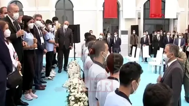 baskan-erdogandan-vali-yerlikayaya-talimat-hemen-restorasyonu-yapalim-1630920573491.jpg Başkan Erdoğan’dan Vali Yerlikaya’ya talimat: Hemen restorasyonu yapalım - 2