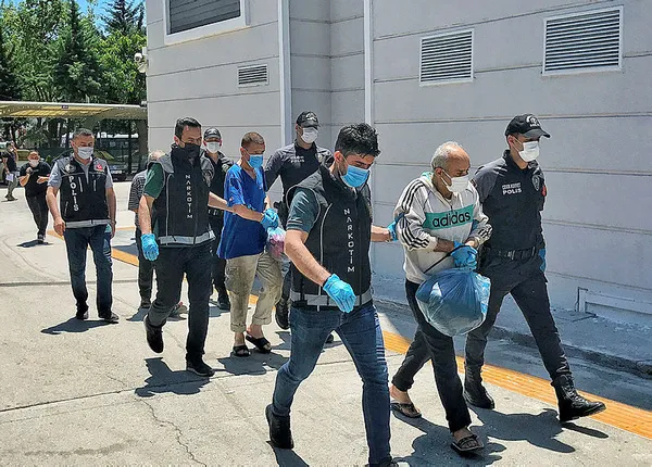 1,5 ton esrar ele geçirilmişti | Onur Operasyonu’nda son dakika gelişmesi! 6 zanlı...