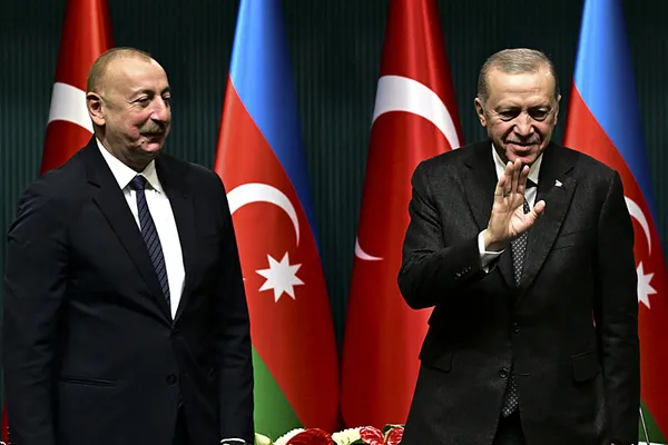 Türkiye-Azerbaycan Üniversitesi kuruluyor! YÖK tarihi duyurdu