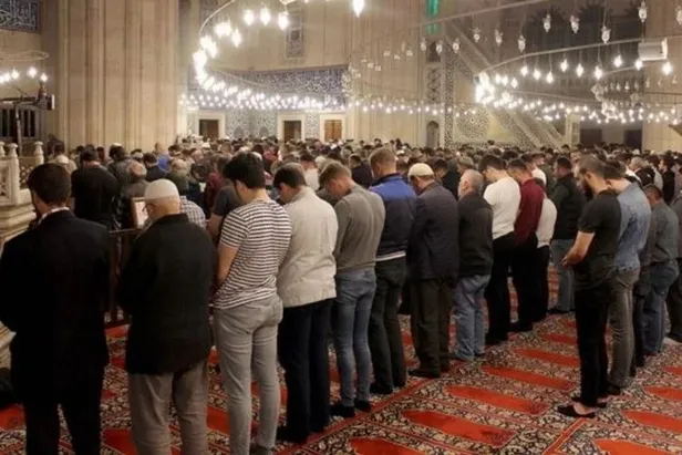 ilk-teravi-namazi-ne-zaman-ve-saat-kacta-kilinacak-istanbul-ankara-izmir-icin-ilk-teravi-vakti-2024-diyanet-im-1710063279081.jpeg İlk teravi namazı ne zaman ve saat kaçta kılınacak? İstanbul, Ankara, İzmir için ilk teravi vakti…. (2024 DİYANET İMSAKİYE) - 5