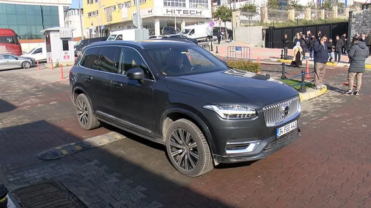 "Evlilik iptali" davası kapsamında İnan Kıraç Adli Tıp Kurumu'na gitti