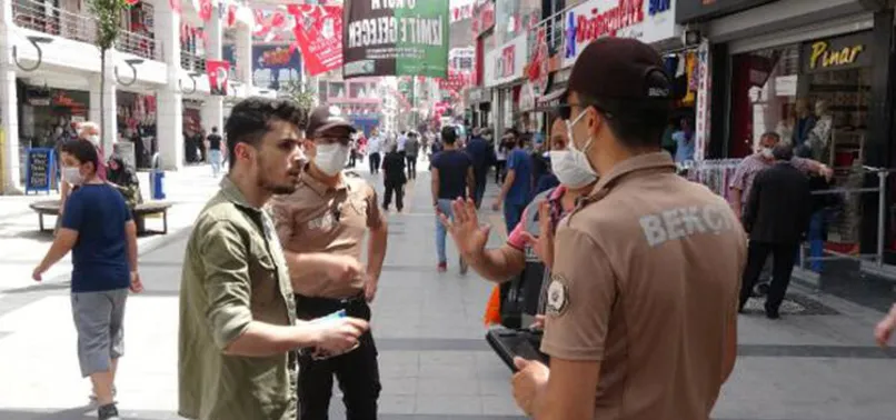 Kocaeli'de polisten zorunlu maske denetimi