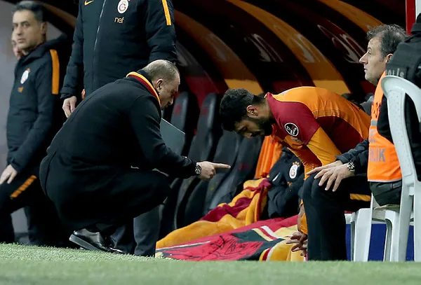 Galatasaray'da Tolga Ciğerci ile yollar ayrılıyor - 1