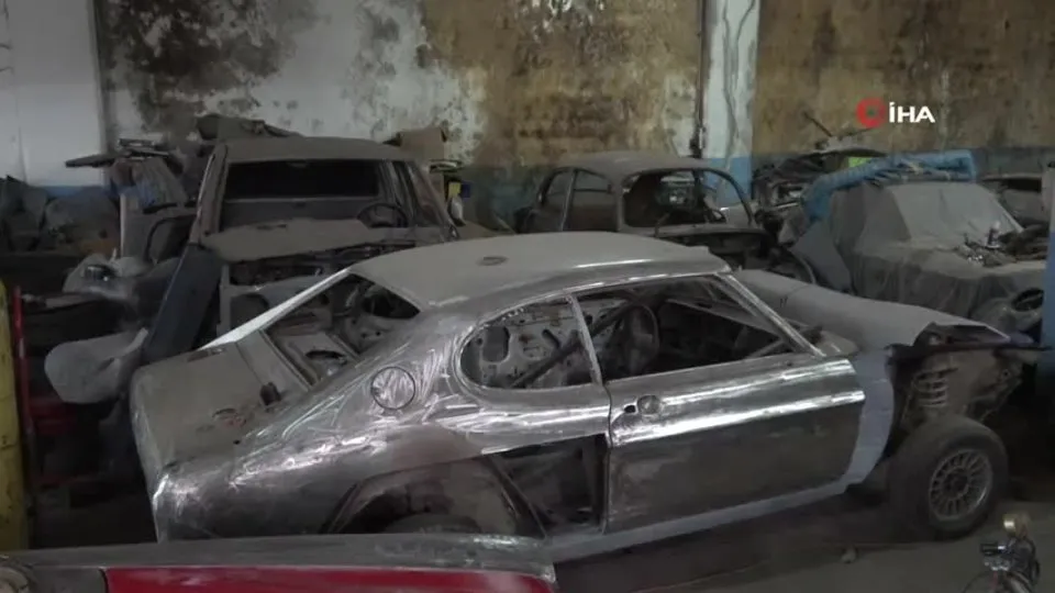 Son dakika: Hurdalıkta unutulmaz otomobili öyle bir hale getirdi ki...