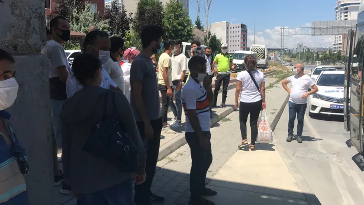 3te-1-kurali-unutuldu-halk-otobusunde-balik-istifi-yolculuk-1594622333107.jpg '3'te 1' kuralı unutuldu! Halk otobüsünde balık istifi yolculuk! - 3