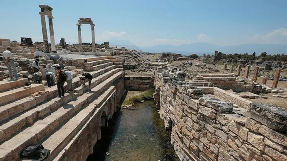 Pamukkale'deki Cehennem Kapısı'nın gizemi çözüldü! Bakın sırrı neymiş?