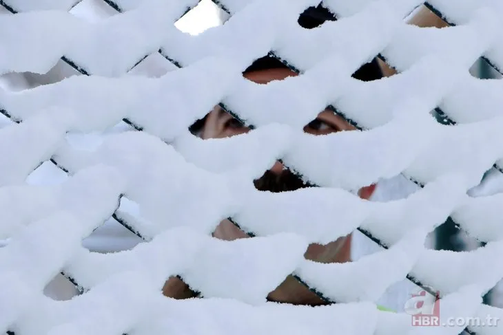 Erzurum güne kar sürprizi ile uyandı