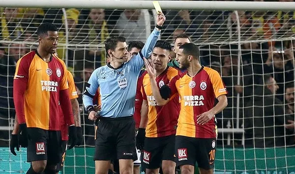 fenerbahce-galatasaray-macinin-sifresi-belli-iki-teknik-adam-da-derbide-birbirini-mat-etmeye-calisacak-1612575472917.jpg Fenerbahçe Galatasaray maçının şifreleri belli oldu! İki teknik adam derbide nasıl bir taktik izleyecek?