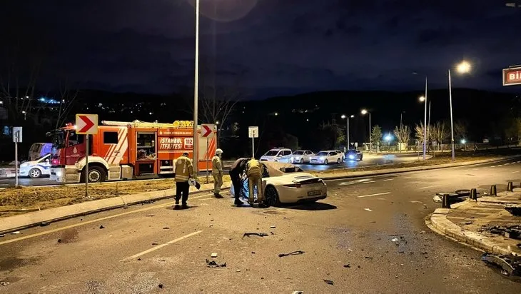 Sarıyer’de dehşet veren kaza! Lüks otomobil direğe çarptı