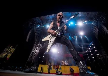 Scorpions, İstanbul'da konser verdi