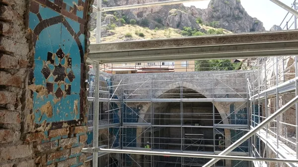 tokatta-paha-bicilemeyen-asirlik-ciniler-turizme-kazandirilacak-1628414292295.jpg Tokat’ta paha biçilemeyen asırlık çiniler turizme kazandırılacak - 3