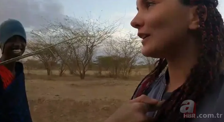 YouTuber Nurgül Türk’e Afrika’da kabileden taciz! Kaç kız kaç!