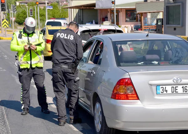 Hafta sonu sokağa çıkma yasağı var mı? Sokağa çıkma kısıtlamasından kimler muaf? İşte sokağa çıkma yasağından muaf olanlar