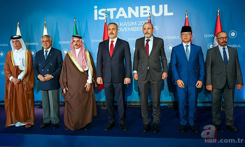 İstanbul'daki Gazze Zirvesi dünyada yankılandı: Türkiye barışın merkezine yerleşti 13