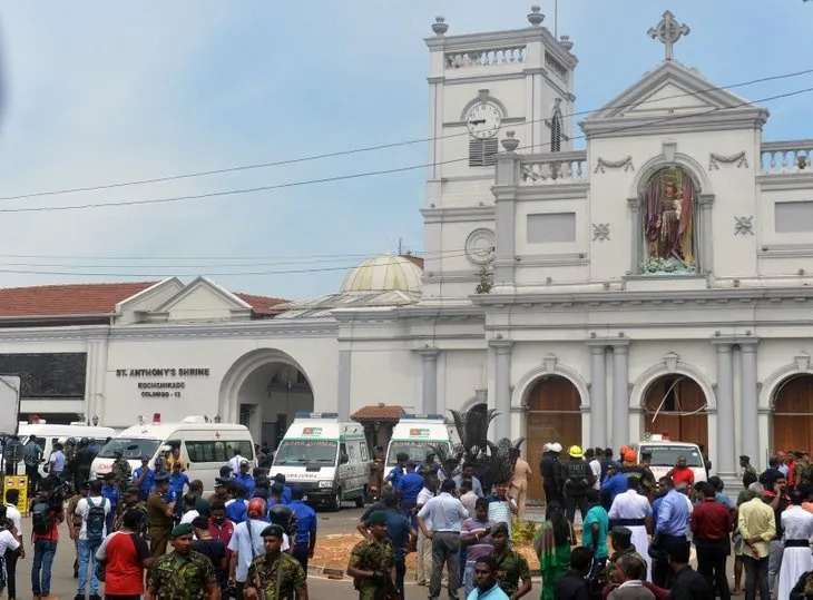 Sri Lanka'da art arda patlamalar