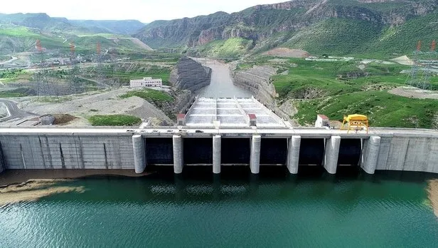 Ilısu Barajı’nda elektrik üretecek 6 türbinden ilki dönmeye başladı