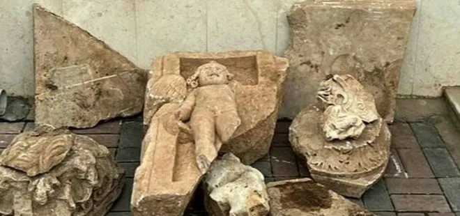 Manisa’da Roma dönemine ait kabartma ele geçirildi