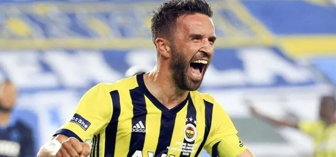 Gökhan Gönül Fenerbahçe’ye veda ediyor! Opsiyonu uzatmama kararı alındı